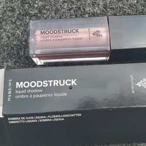 MOODSTRUCK liquid shadow